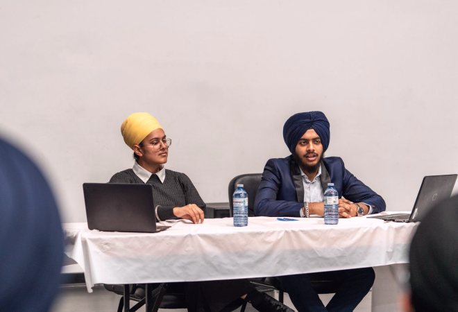 Gæsteplacering i paneldebat
